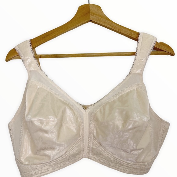 Playtex Intimates & Sleepwear Vintage Playtex 8 Hour Natural Beige